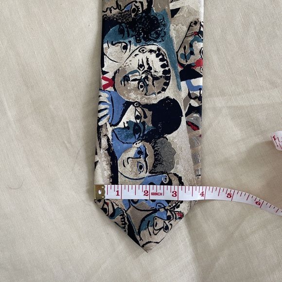 PABLO PICASSO ~ ART PAINTING ~ NOVELTY MENS SILK TIE ~ 1960 Public De Corrida - Picture 4 of 5